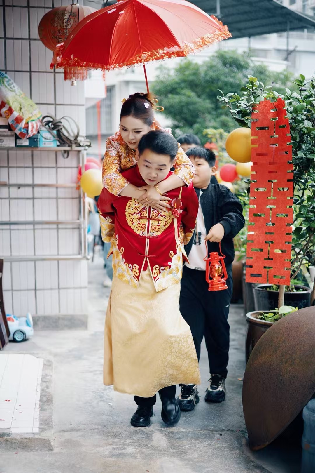 褂后适合哪种身材？揭秘龙凤褂等级与上身效果对比
